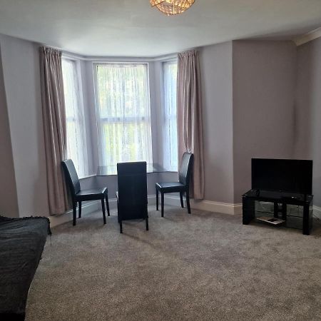 Town Stay Plymouth Bagian luar foto