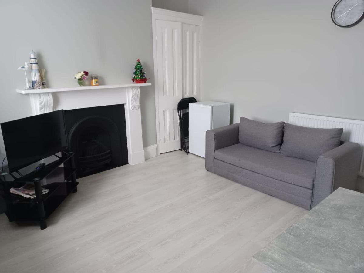 Town Stay Plymouth Bagian luar foto
