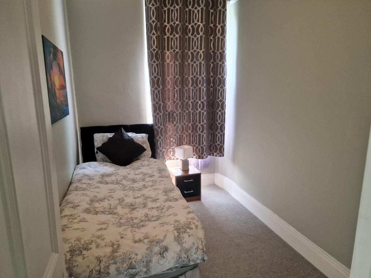 Town Stay Plymouth Bagian luar foto