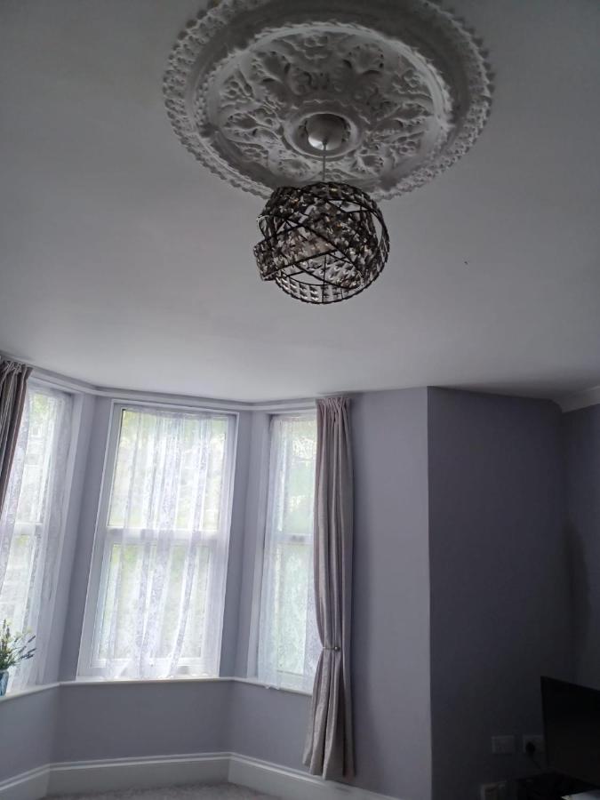 Town Stay Plymouth Bagian luar foto