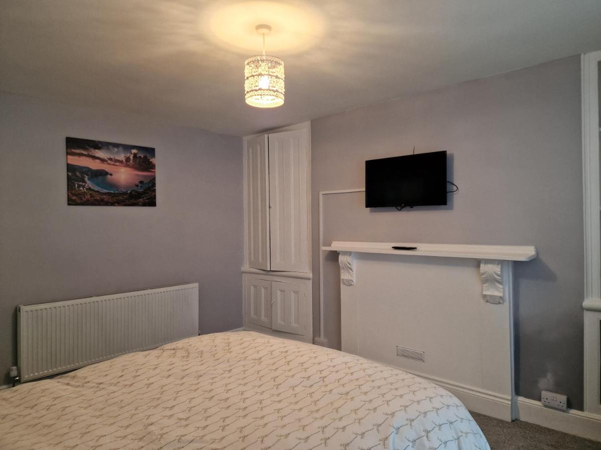 Town Stay Plymouth Bagian luar foto
