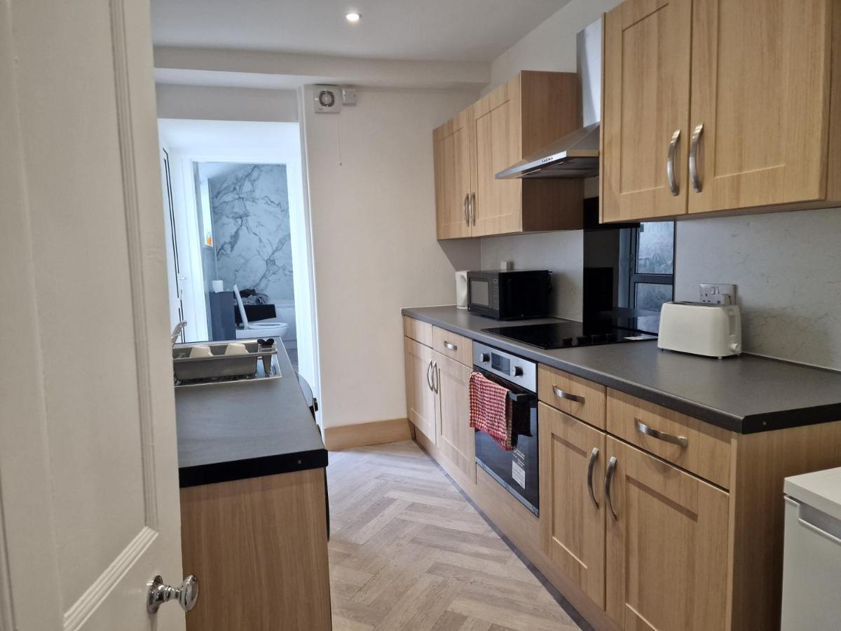Town Stay Plymouth Bagian luar foto